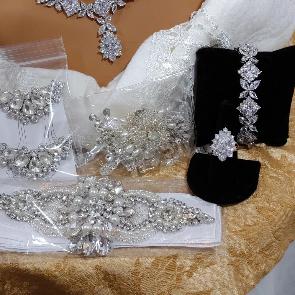 7pc One-Of-A-Kind Bridal Tiara Set for Weddings - Picture 5 of 17